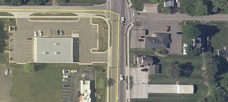 Retail Space with Great Visibility