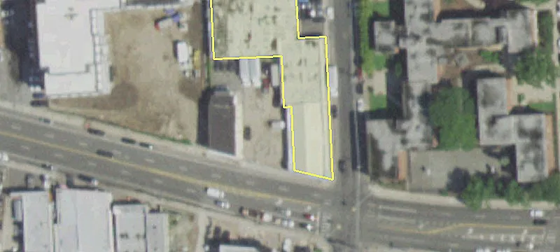 Retail Space in Freeport, NY