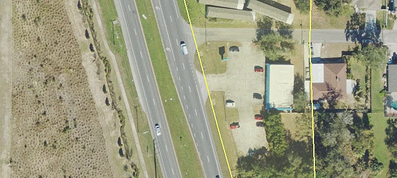 Retail Space with High Visibility