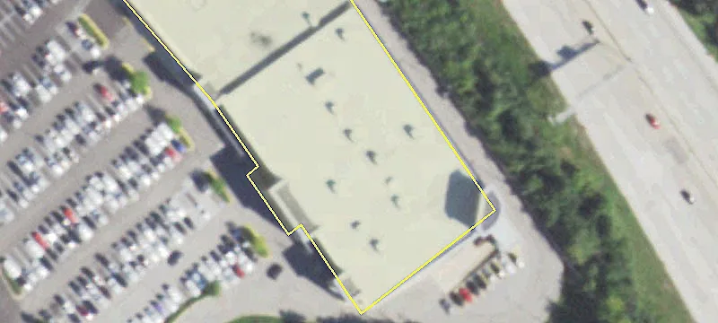 Retail Space in Highland Park