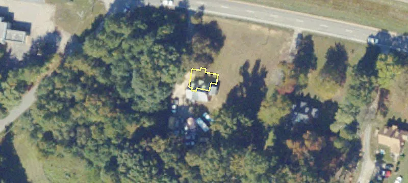 Mixed-Use Property in Growing Area
