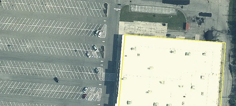 Grocery-Anchored Shopping Center Space