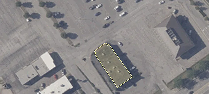 Green Tree Mall Outparcel Property