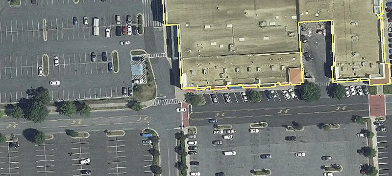 Retail Space in Bowie Center
