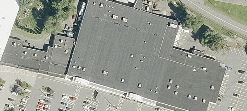 Retail Building on Mohawk Trail
