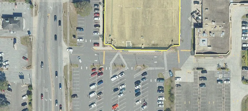 Retail Space Near Major Retailers
