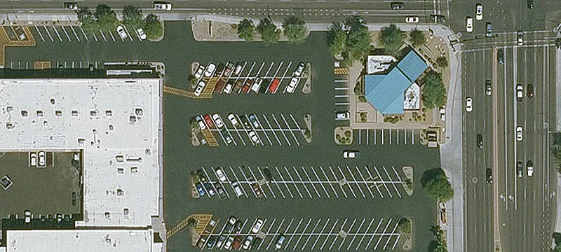 Retail Space in Chandler Center
