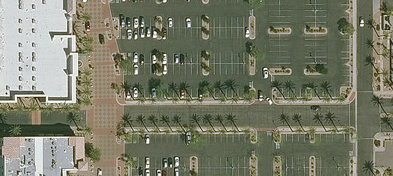 High-Traffic Retail Center Space