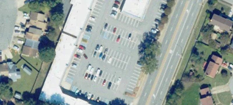 Retail Space in Vibrant Center
