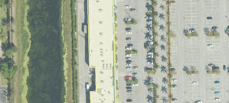 Retail Space in Shadow Anchored Center