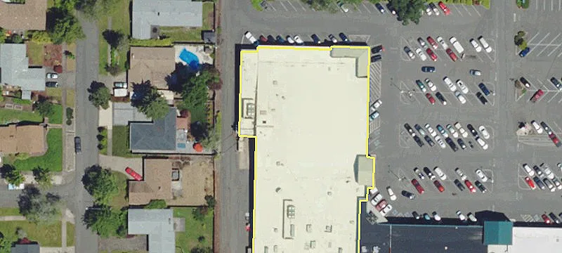 Retail Space Available For Rent