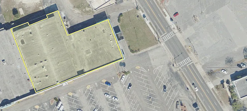 Retail Space in Norwood Area
