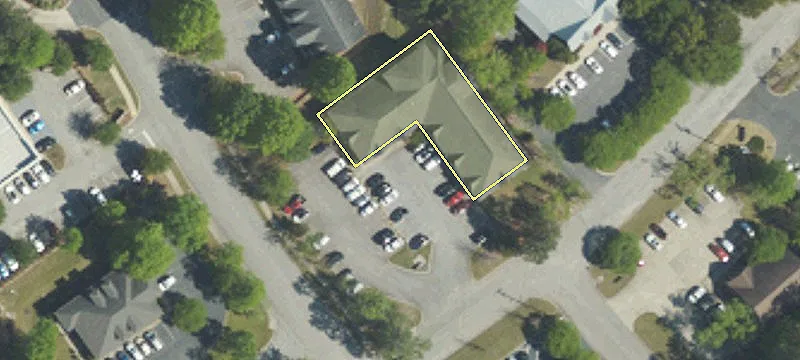Office Space with Shared Amenities