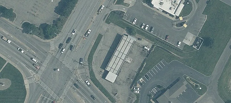 Retail Space in Roselawn Area