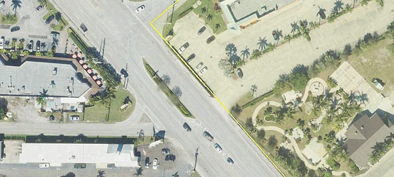 Retail Space on Federal Highway