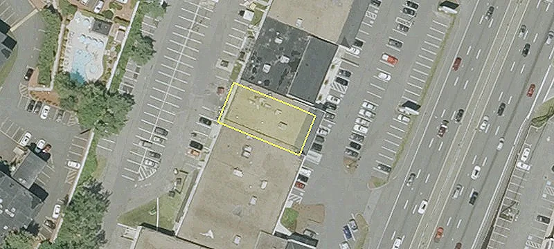 Retail Space in Hillside Plaza