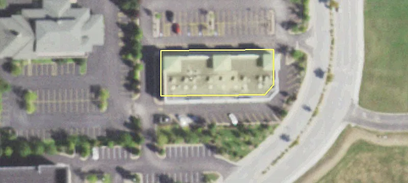 Retail Space on Heavily Traveled Road