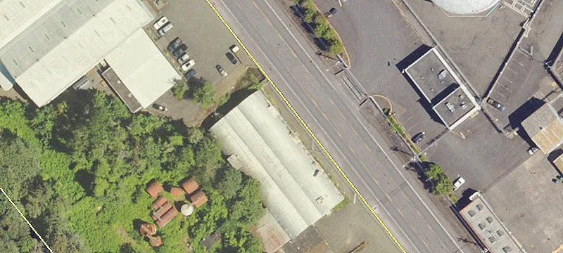 Industrial Building with Yard Space