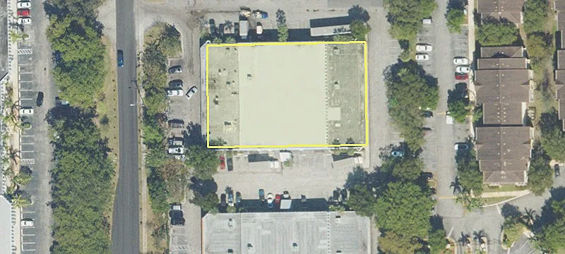 Warehouse/Showroom Complex on Atlantic Blvd