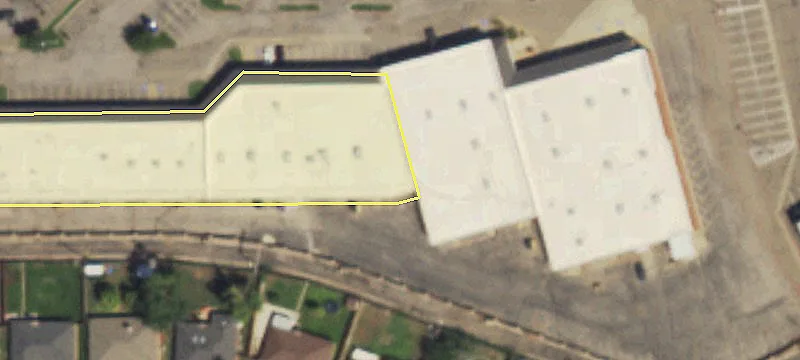 Modern Shopping Center For Lease