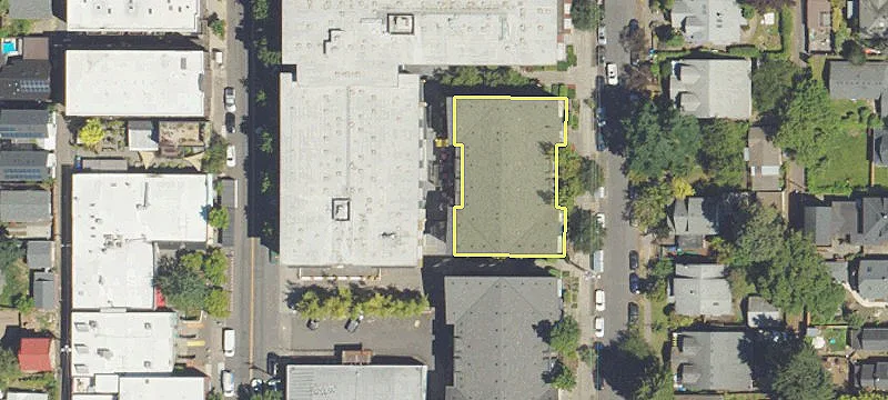 Retail Space on Mississippi Avenue