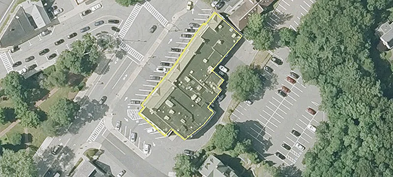 Retail Space in Wellesley Hills