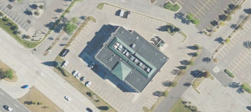 Retail Space in Bloomfield Hills