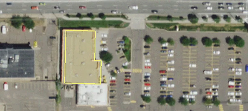 Community Center Anchored by Whole Foods
