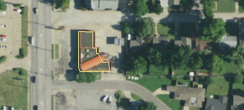 Freestanding Retail Building on Corner Lot