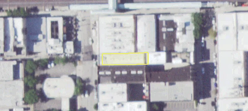 Free Standing Building in Chicago