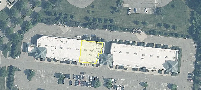 Retail Space in Strong Corridor