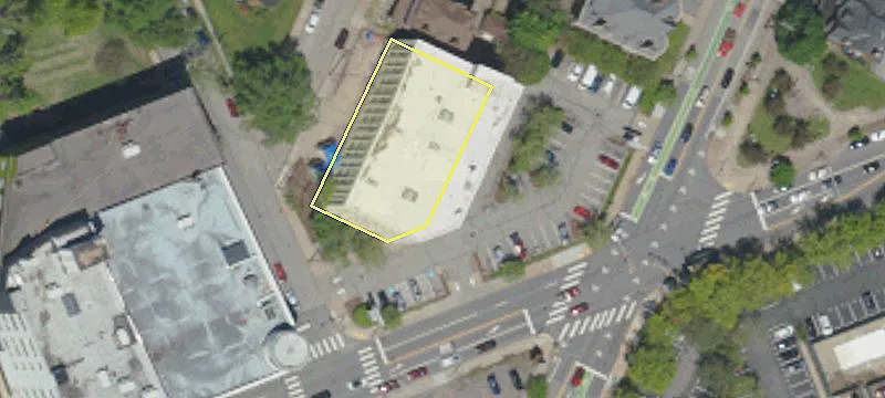 Prime Retail Showroom Opportunity