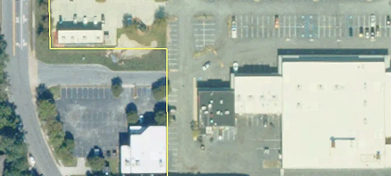 Retail Showroom/Warehouse Space Available