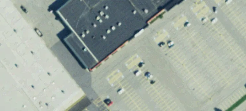 Retail Space with High Visibility