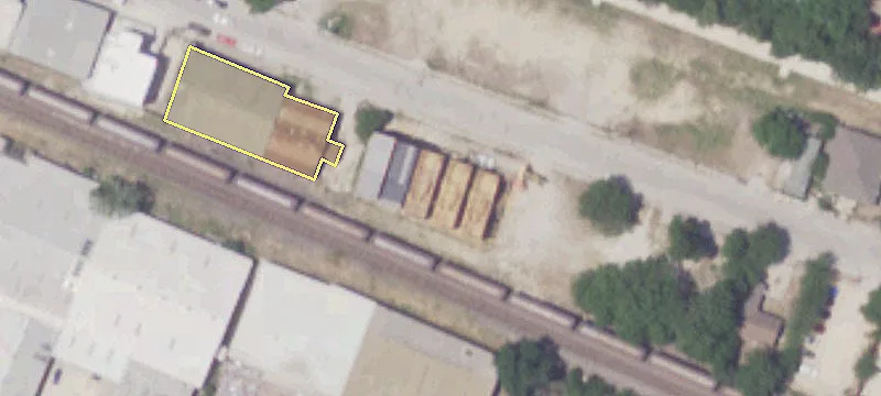 8,000 SF Warehouse Endcap