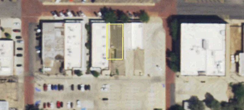 Retail Property with Diverse Tenants