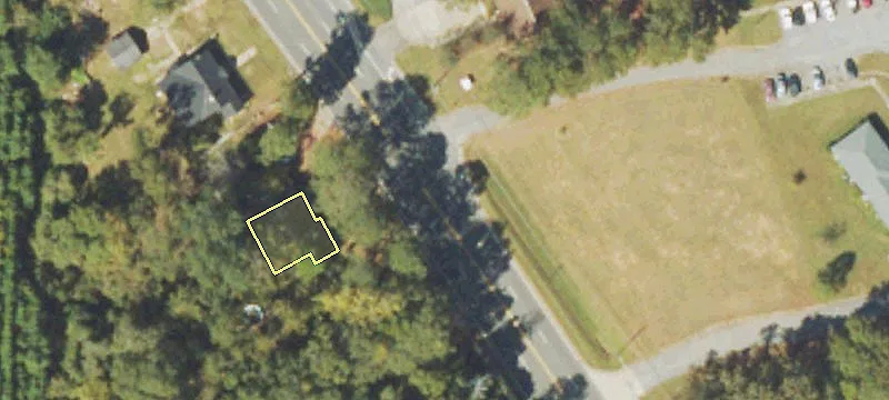 Dominant Retail Center For Rent