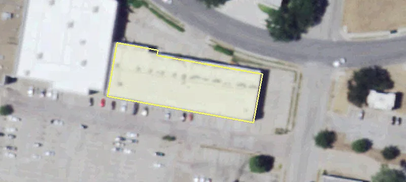 Retail Space in Anchored Center
