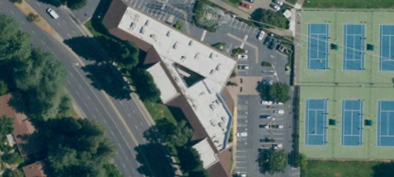 Office Space with Howe Avenue Signage