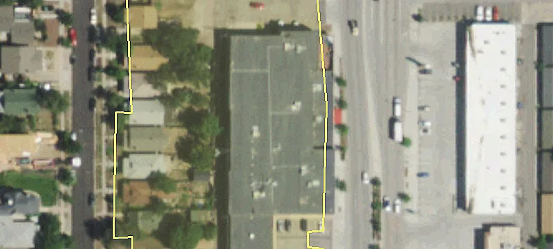 Restaurant/Retail Space Available For Lease