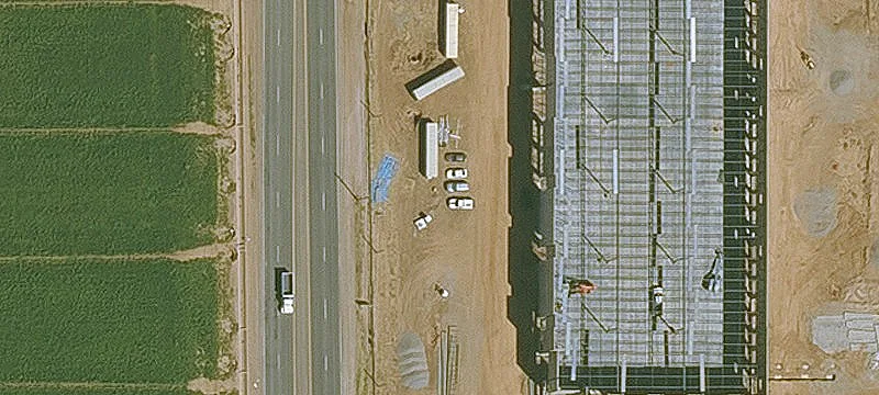 Mesa Warehouse with Freeway Access