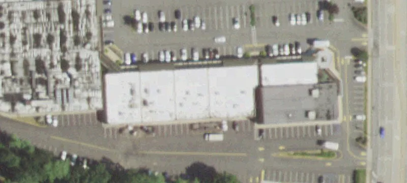 Retail Space in North Babylon