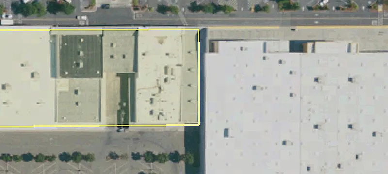 Retail Space in Southgate Plaza