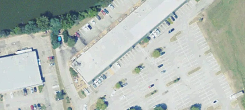 Retail Space with Ample Parking