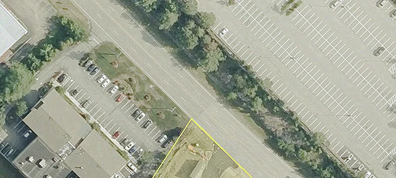 Retail Space Near Crystal Mall