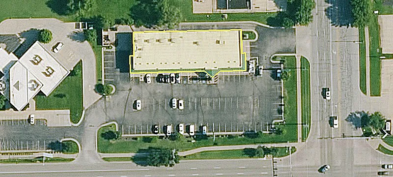 Retail Space on W. Maple
