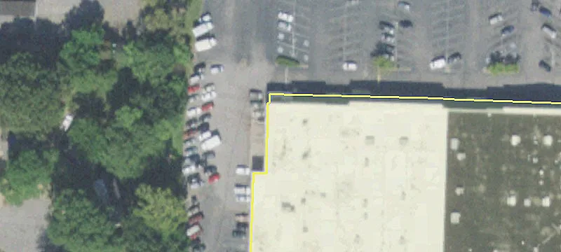Retail Space in Parkway Village