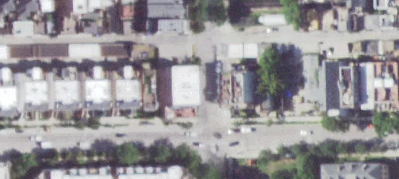 Retail Space in Lincoln Park