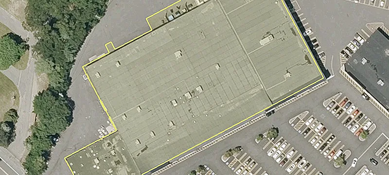 Retail Space in Tedeschi Plaza