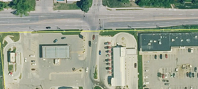 Retail Center in High-Traffic Area
